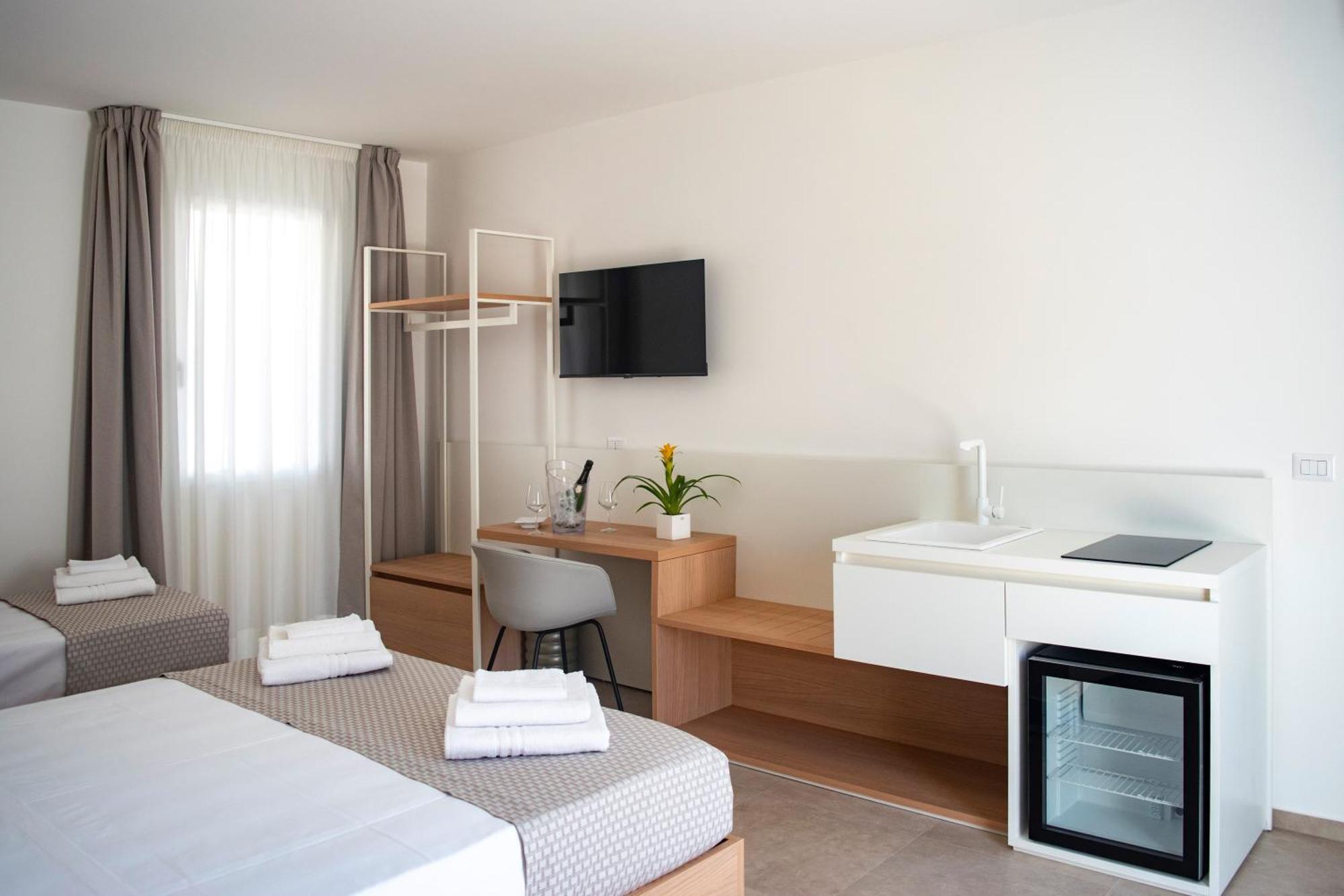 Ferrari Rooms & Apartments Порто-Чезарео Екстер'єр фото